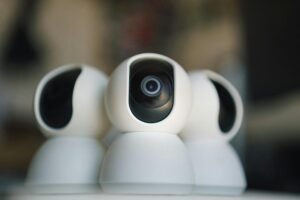las mejores cámaras de vigilancia interior para personas mayores