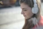 escuchar musica para estimular a personas con demencia